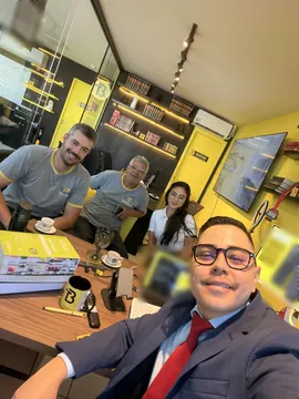 Reunião com a família do Chileno no escritório